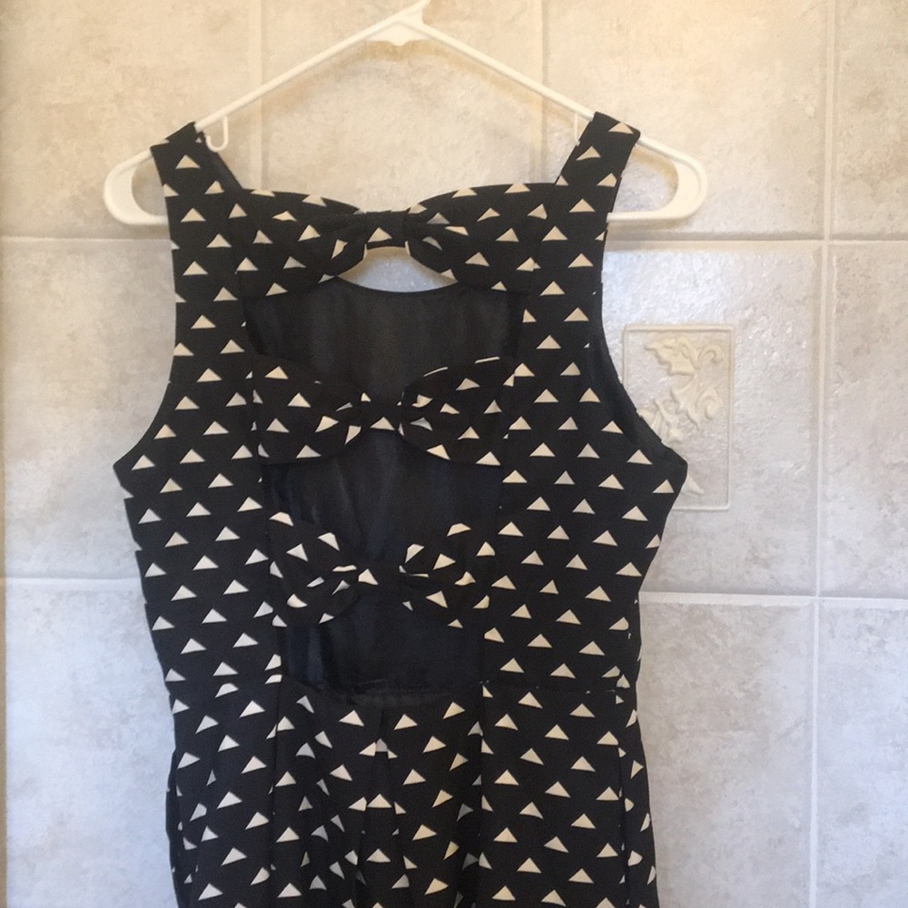 Forever 21 dress with cutout back